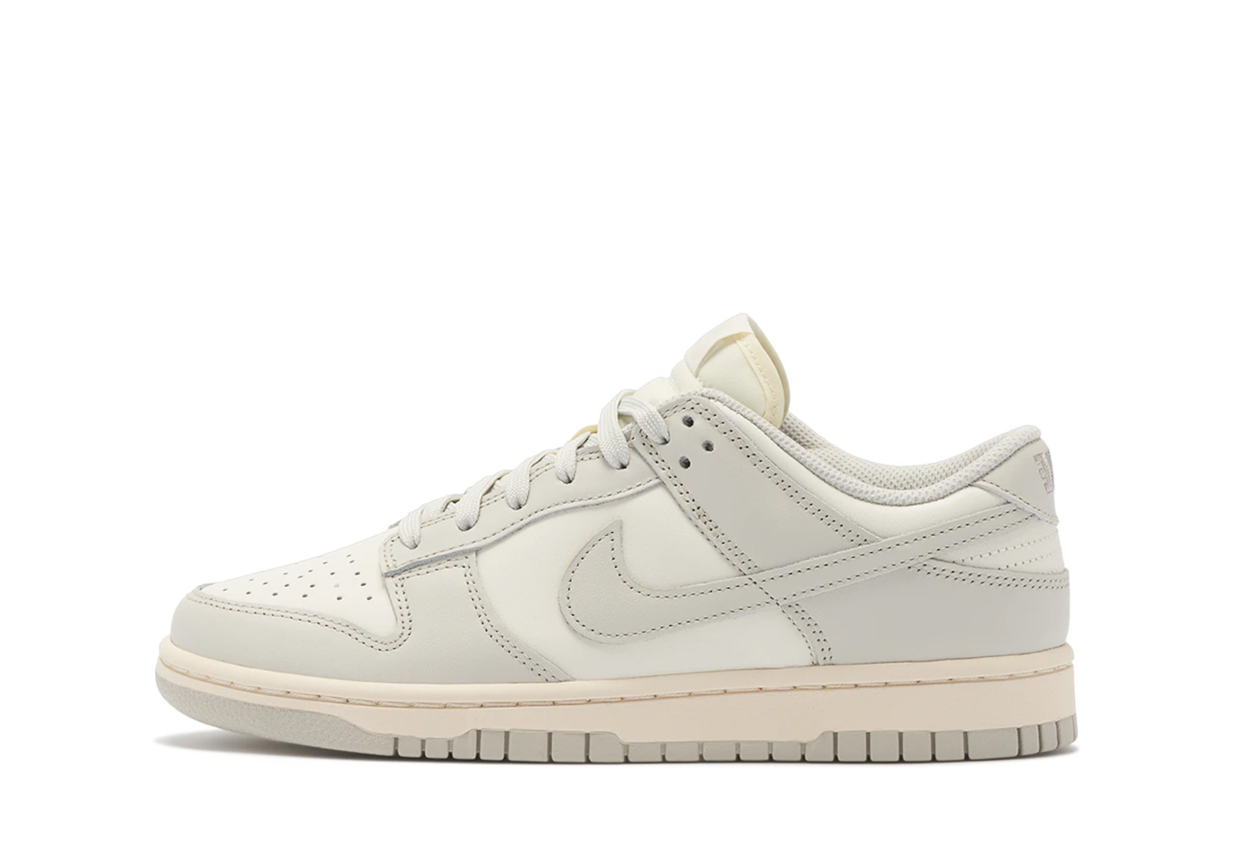 Nike Dunk Low WMNS 'Light Bone' (2021) Sail/Light Bone-Cashmere-Pale Ivory sneaker – authenticated on KLEKT