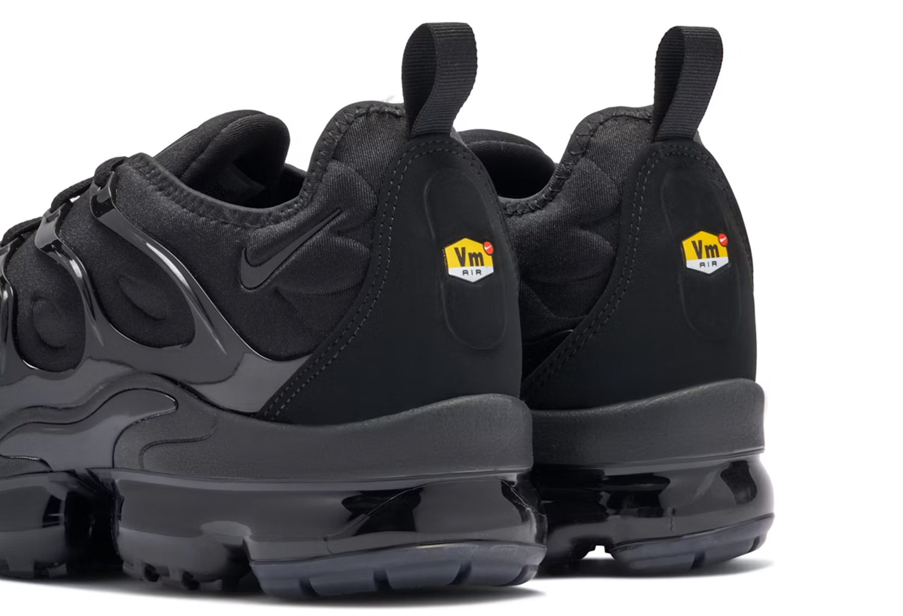 Nike Air Vapormax Plus Triple Black sneaker – authenticated on KLEKT