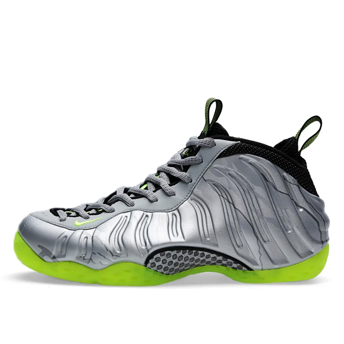 Nike Air Foamposite One Premium 'Metallic Camo' (2014) sneaker – authenticated on KLEKT