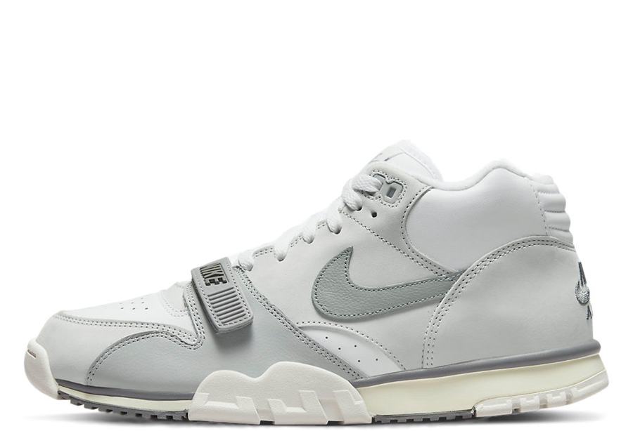 Nike Air Trainer 1 Photon Dust (2022)  PHOTON DUST/LIGHT SMOKE GREY/WHITE sneaker – authenticated on KLEKT