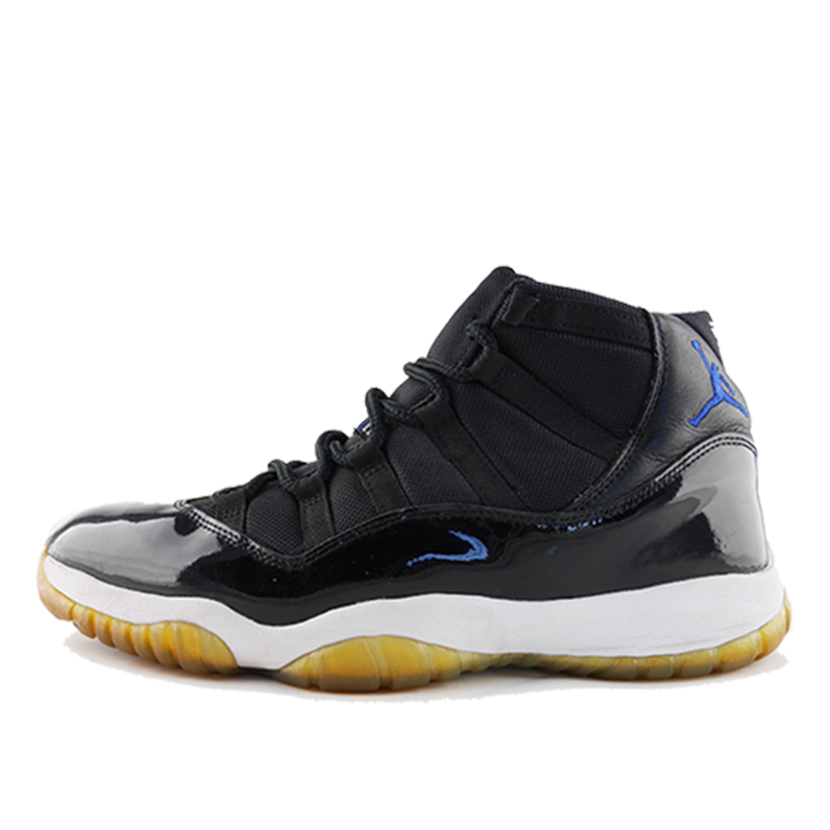 Air Jordan 11 Retro 'Space Jam' from 2000 in black patent leather with a clear outsole