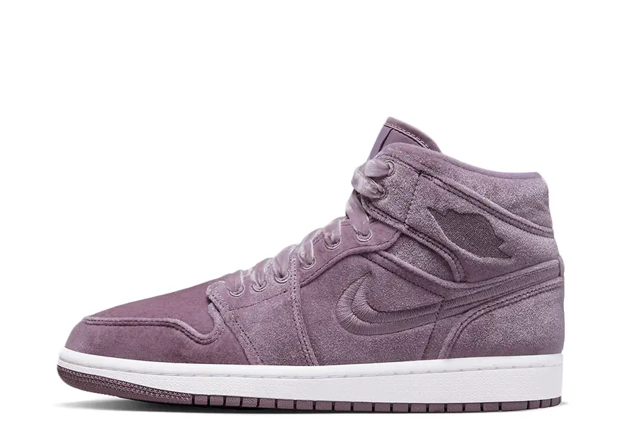 Air Jordan 1 Mid WMNS Purple Velvet (2022) PURPLE SMOKE/WHITE/PURPLE SMOKE sneaker – authenticated on KLEKT