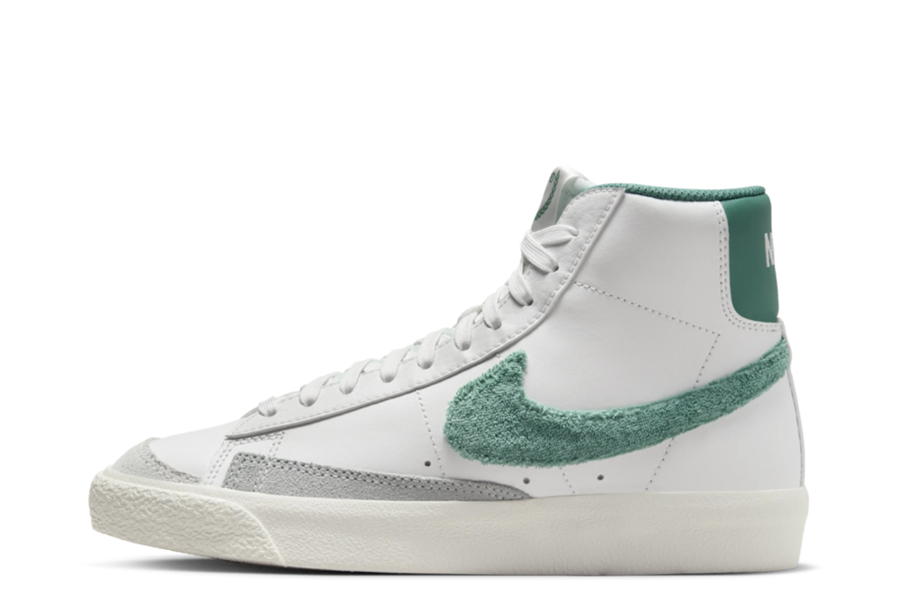 Nike Blazer Mid '77 GS 'Resort & Sport' (2024) Summit White/Phantom/Light Pumice/Bicoastal sneaker – authenticated on KLEKT