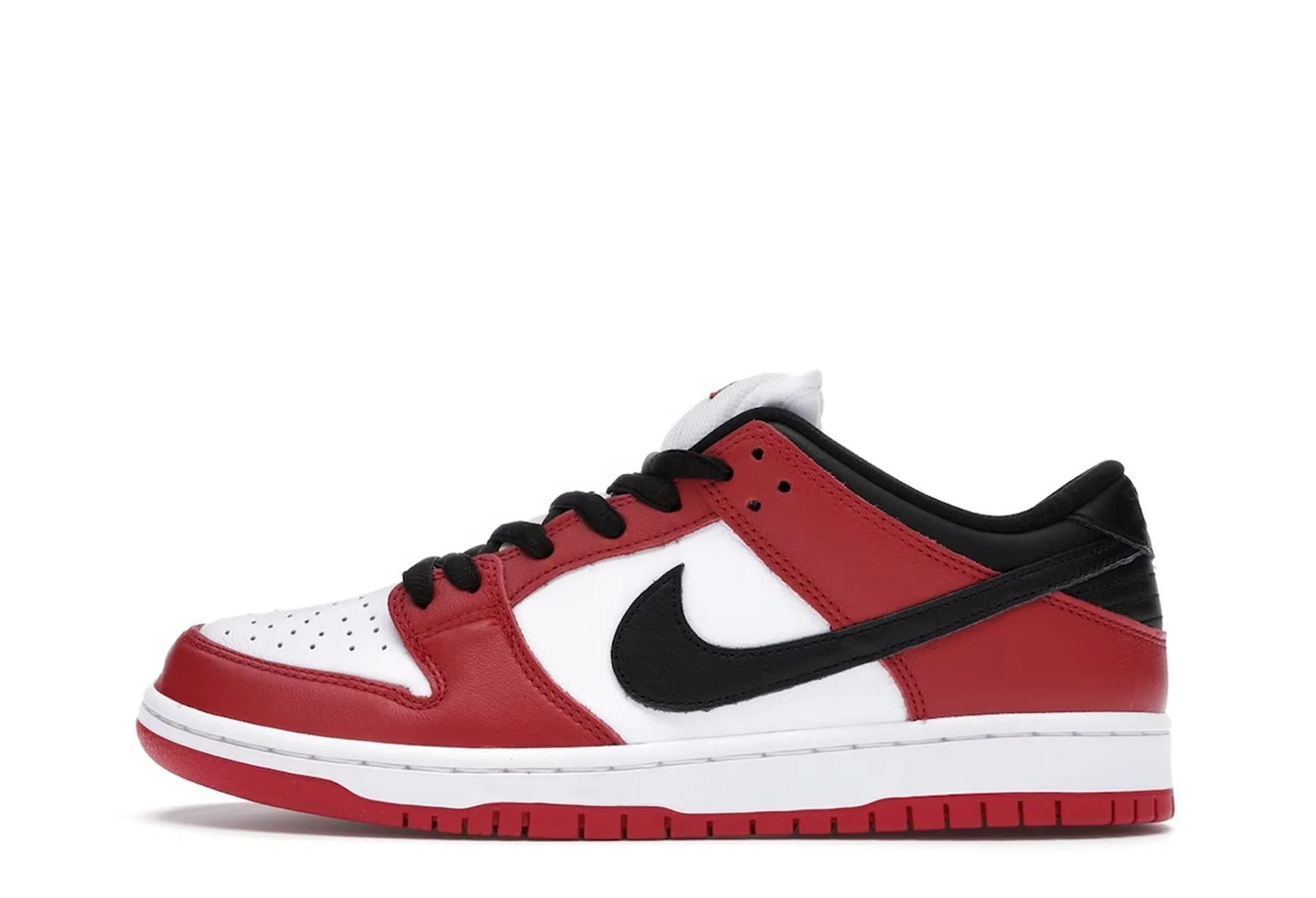 Nike Dunk Low Pro ホワイト/レッド/ブラック　シカゴカラー Nike SB Dunk Low Pro 'Chicago' | Nike SB | KLEKT