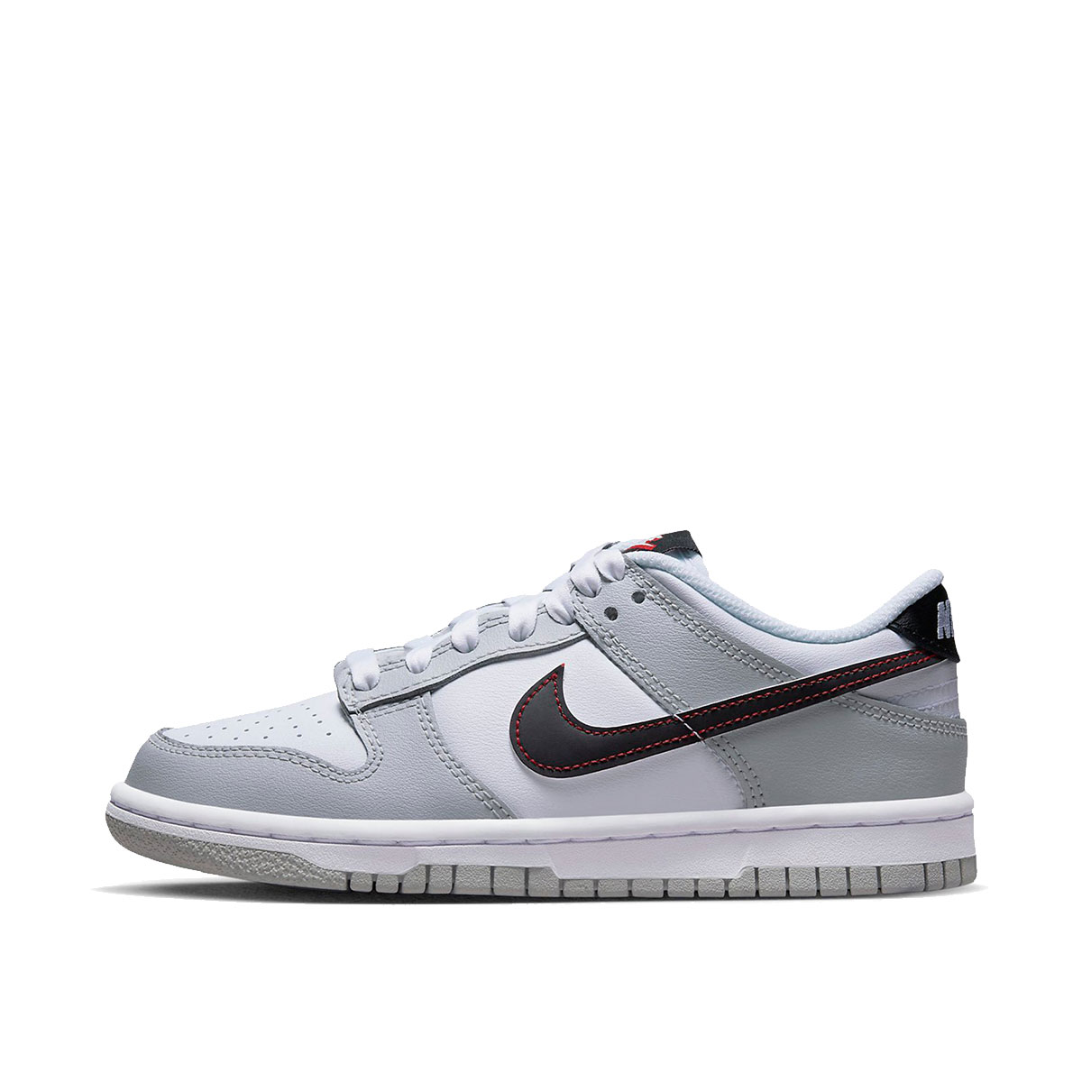 Nike Dunk Low SE Jackpot (GS) (2022) sneaker – authenticated on KLEKT