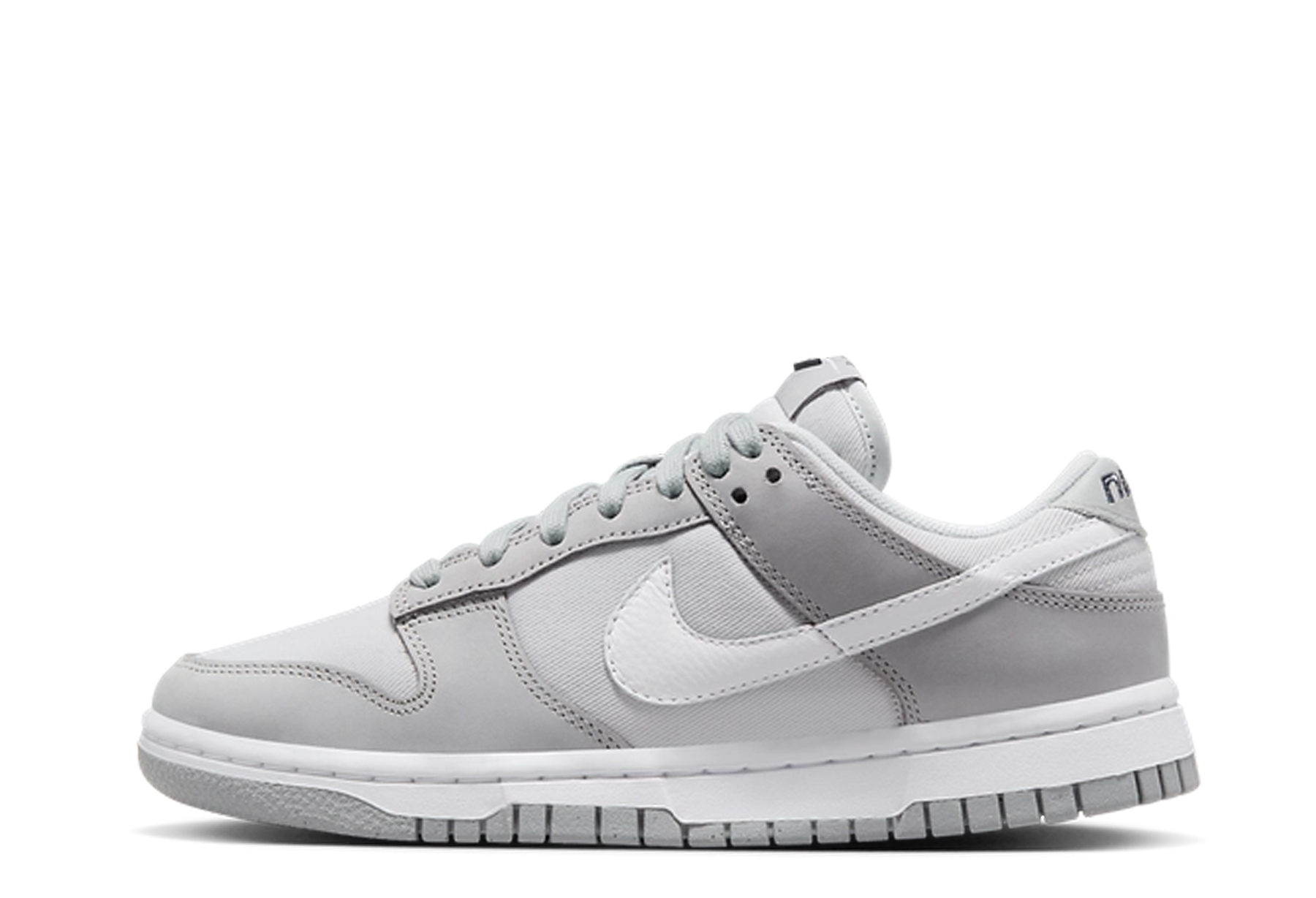 Nike Dunk Low LX WMNS 'Light Smoke Grey' (2023) Light Smoke Grey/Grey sneaker – authenticated on KLEKT