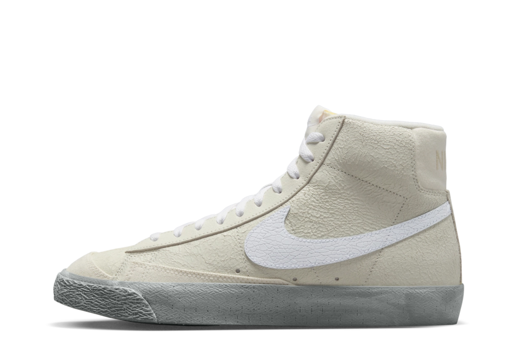 Nike Blazer Mid '77 SE 'Summit White' (2023) Summit White/Grey/White sneaker – authenticated on KLEKT