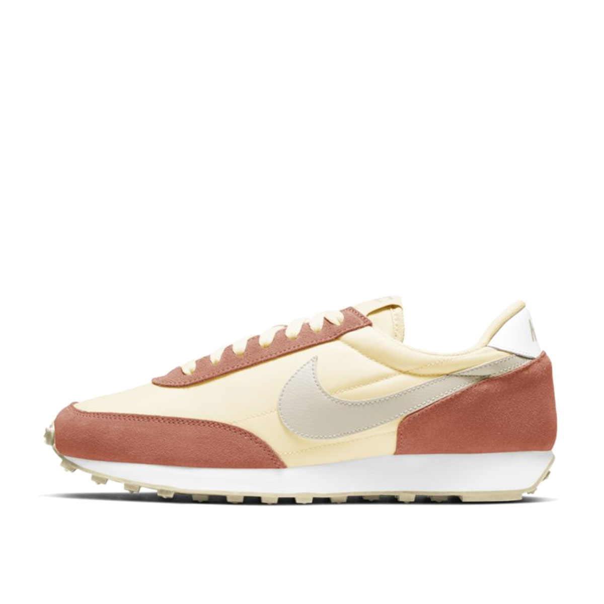 Nike WMNS Daybreak Pale Ivory Desert Sand sneaker – authenticated on KLEKT