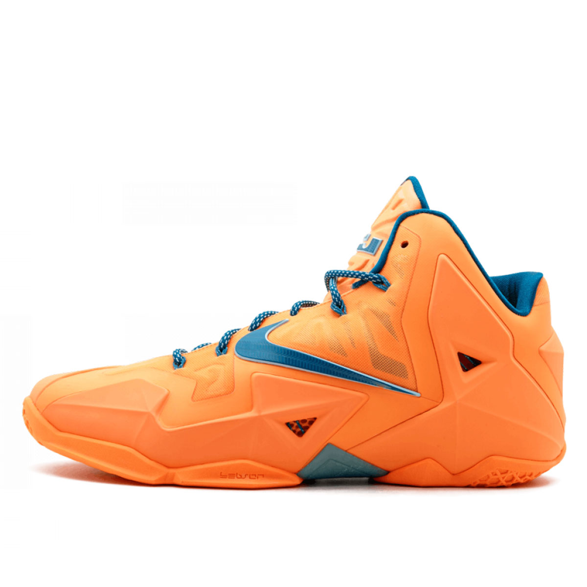 Nike LeBron 11 Knicks (2014) sneaker – authenticated on KLEKT