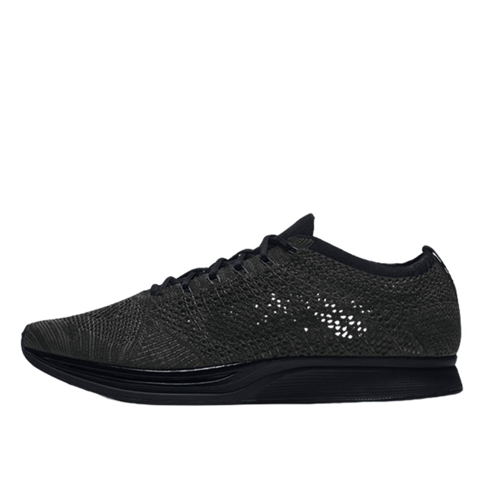 Nike Flyknit Racer Triple Black sneaker – authenticated on KLEKT