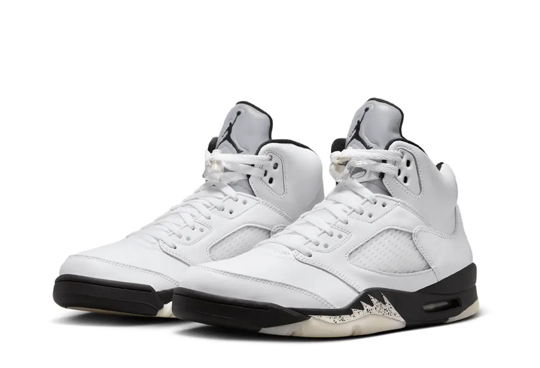 Air Jordan 5 'Reverse Metallic' (2024) White/Black/Sail/Metallic Silver sneaker – authenticated on KLEKT