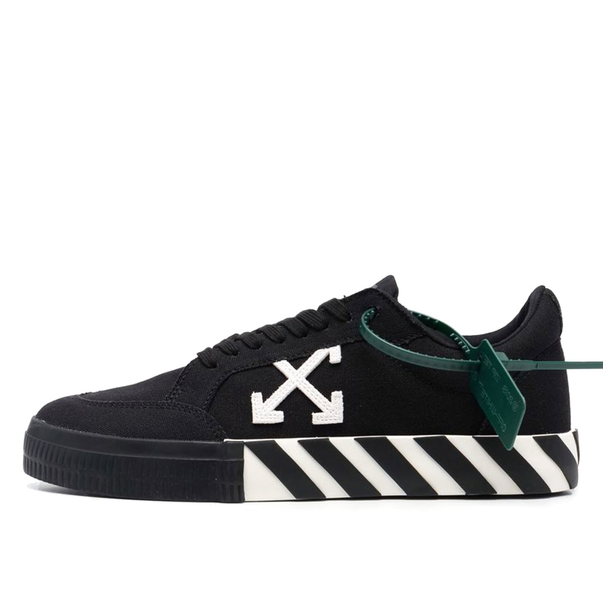 Off White Low Vulcanized Canvas Black White (2022) sneaker – authenticated on KLEKT