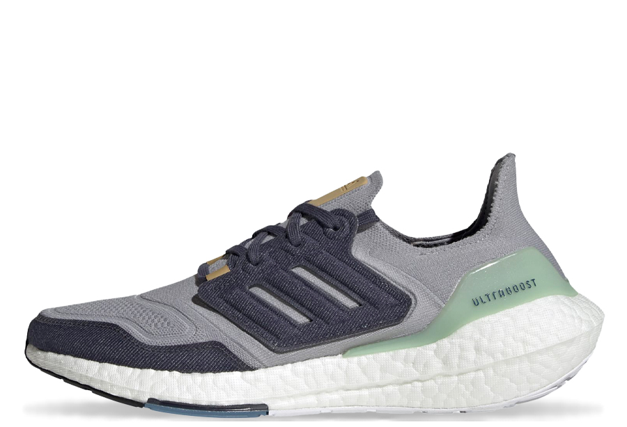 Adidas Ultra Boost 22 Halo Silver Shadow Navy (2022) Halo Silver / Shadow Navy / Linen Green sneaker – authenticated on KLEKT