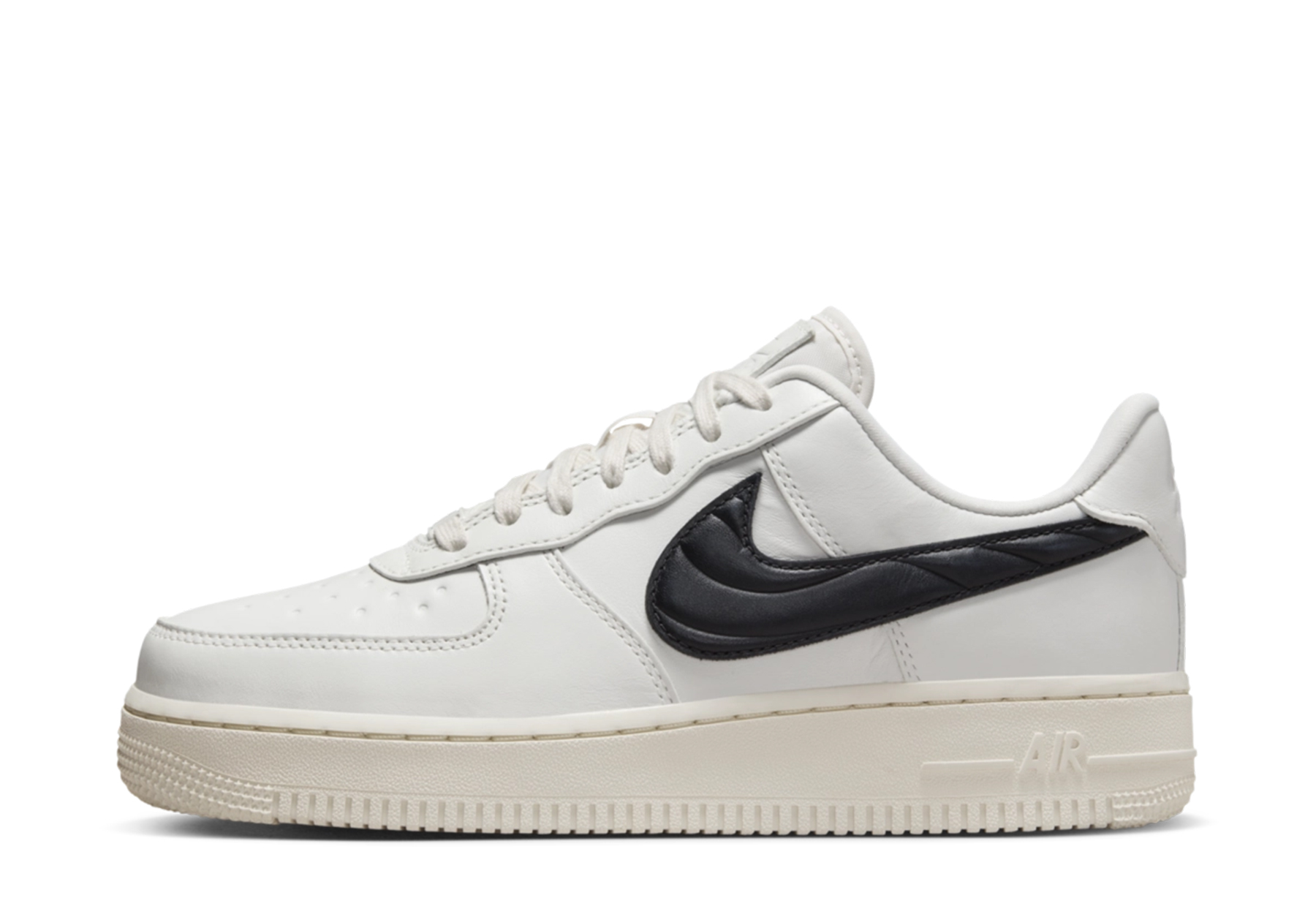 Nike Air Force 1 WMNS '07 'Quilted Swooshes' (2023) Phantom/Black sneaker – authenticated on KLEKT