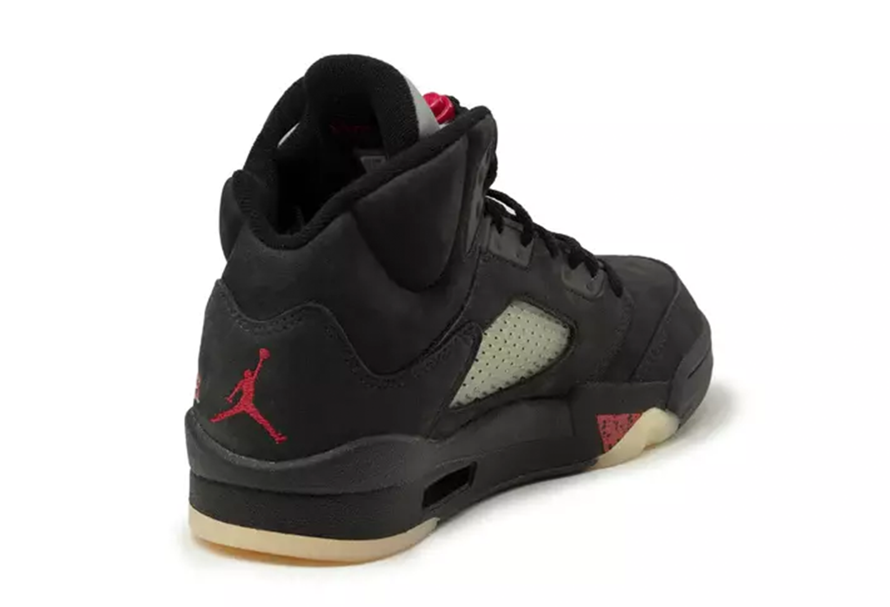 Air Jordan 5 Retro WMNS Gore-Tex Off-Noir (2022) OFF-NOIR/FIRE RED-BLACK-MUSLIN sneaker – authenticated on KLEKT