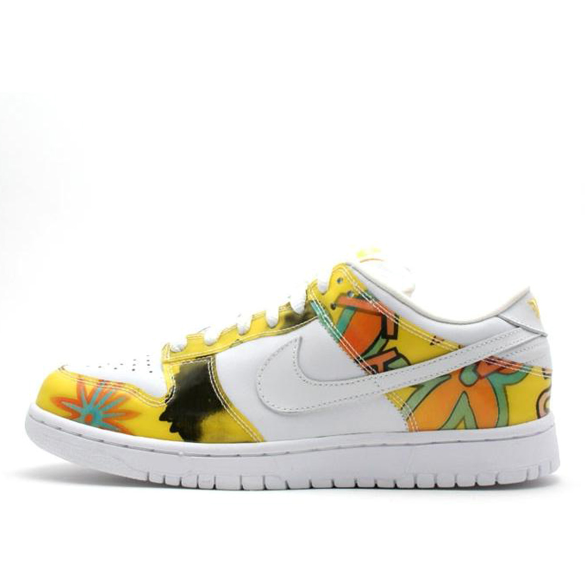 Nike SB Dunk Low 'De La Soul' (2005) sneaker – authenticated on KLEKT