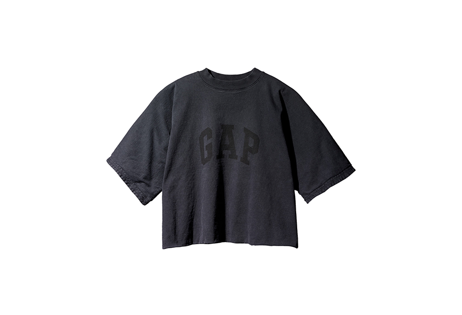 Yeezy x Gap Dove No Seam Tee (SS22) BLACK sneaker – authenticated on KLEKT