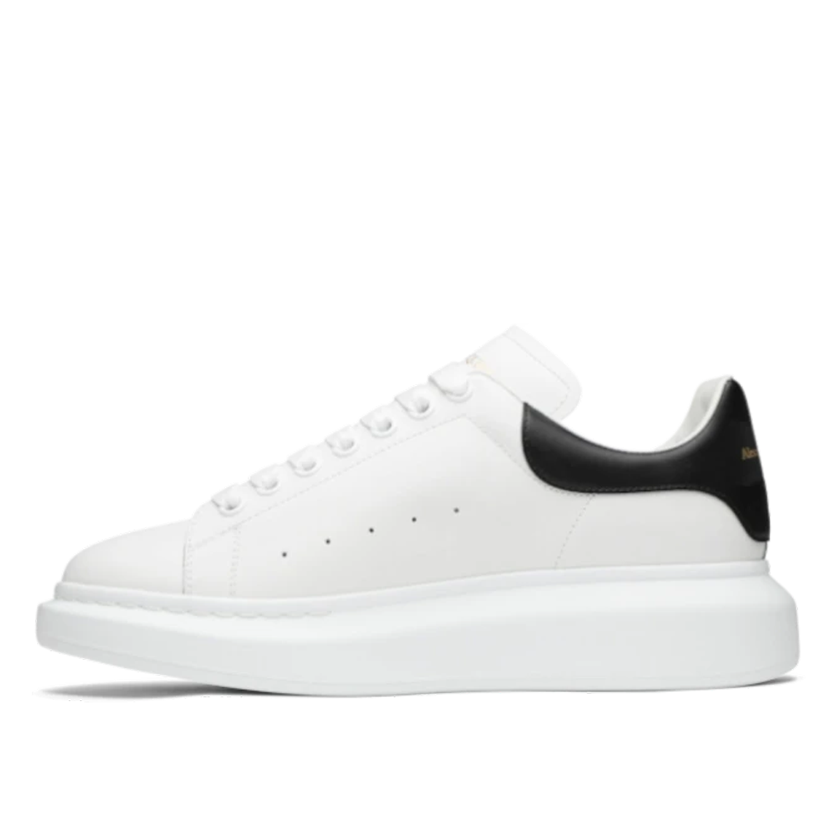 Luxury Alexander McQueen Oversized Ivory Black WHITE sneaker – authenticated on KLEKT