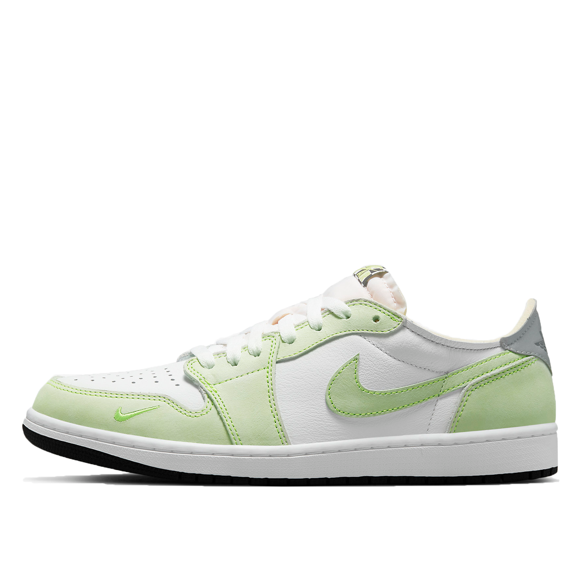 Air Jordan 1 Low OG Ghost Green (2021) WHITE/GHOST GREEN/BLACK sneaker – authenticated on KLEKT