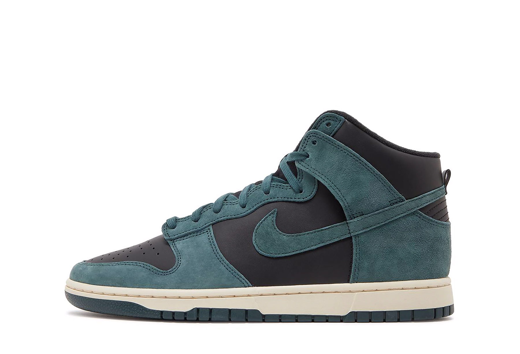 Nike Dunk High 'Black Green Suede' (2023) sneaker – authenticated on KLEKT