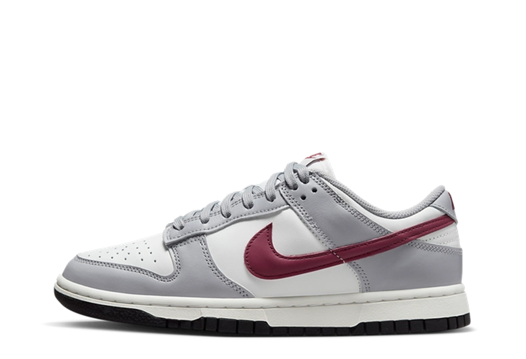 Nike Dunk Low WMNS 'Redwood' (2023) Pale Ivory/Redwood/Light Silver sneaker – authenticated on KLEKT