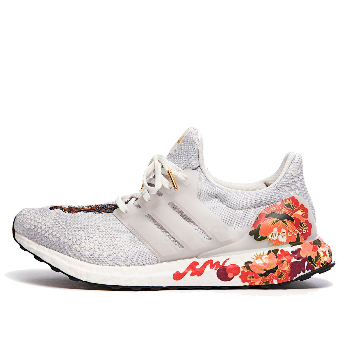 Adidas Ultra Boost DNA Chinese New Year White (2020) CRAYON WHITE/CRAYON WHITE/GOLD METALLIC sneaker – authenticated on KLEKT