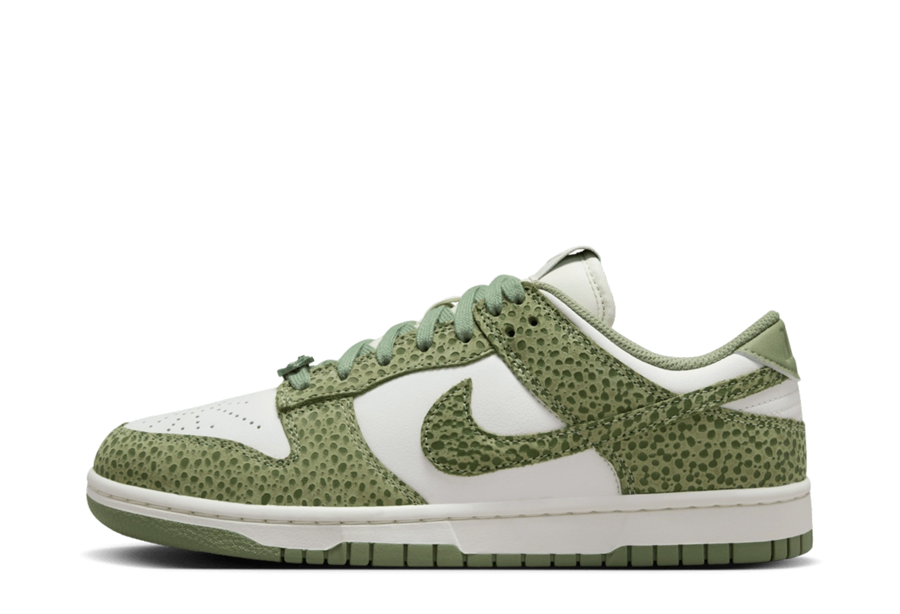 Nike Dunk Low WMNS 'Safari Oil Green' (2024) Oil Green/Treeline/Sail sneaker – authenticated on KLEKT