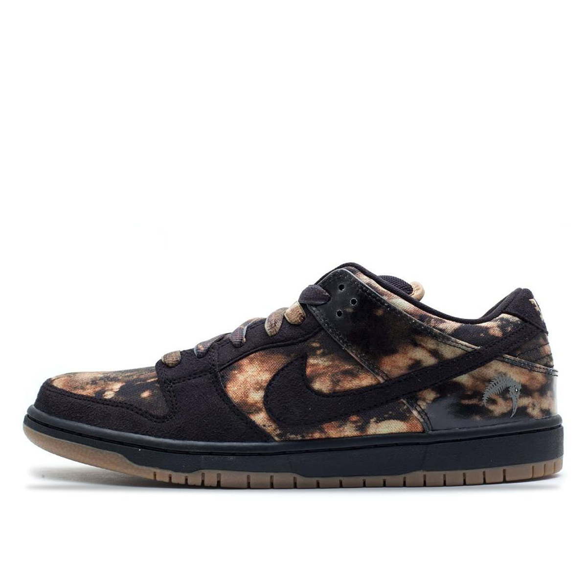 Nike SB Dunk Low Premium 'Pushead 2' (2012) sneaker – authenticated on KLEKT