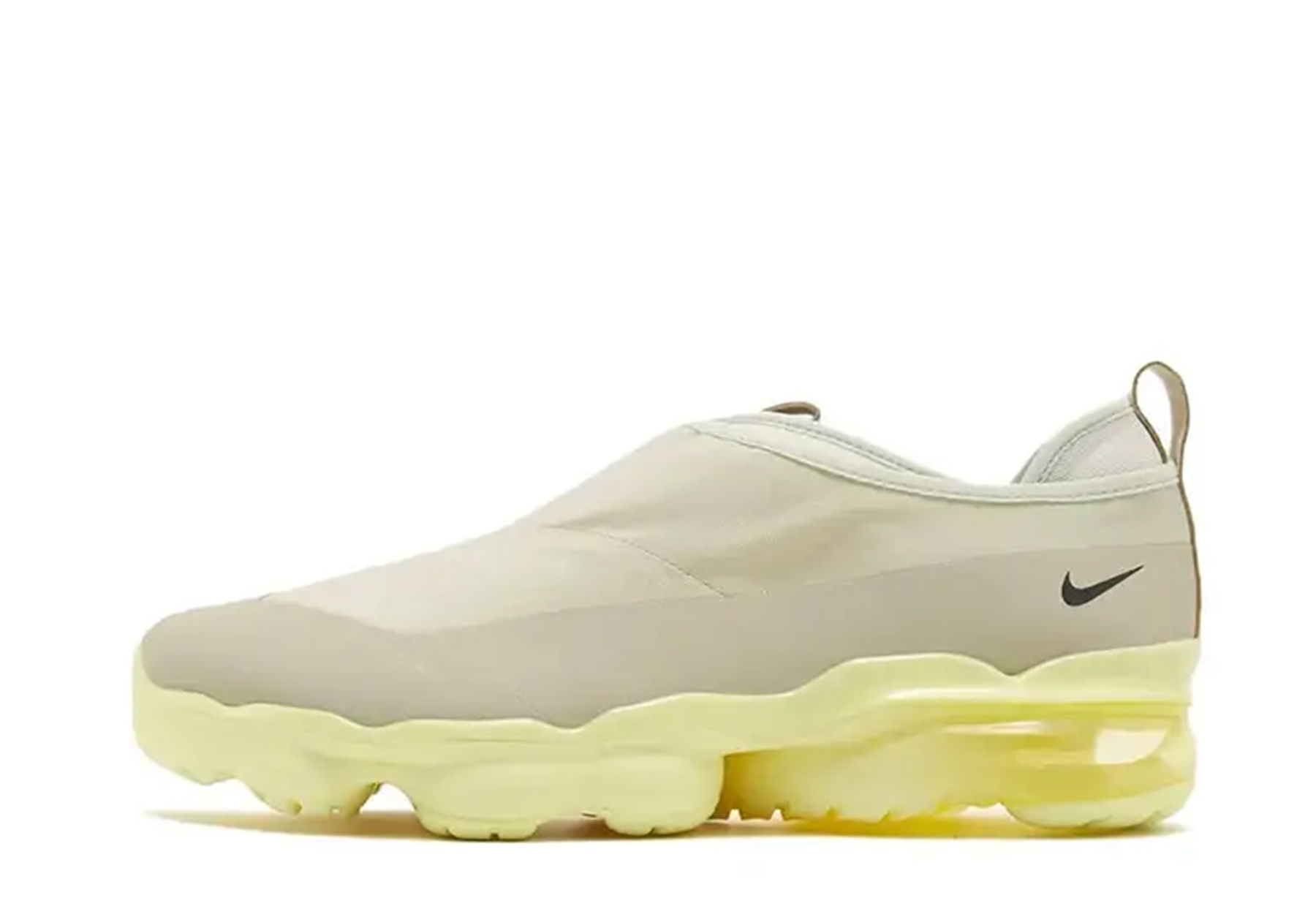 Nike VaporMax Moc Roam Coconut Milk (2023) COCONUT MILK sneaker – authenticated on KLEKT