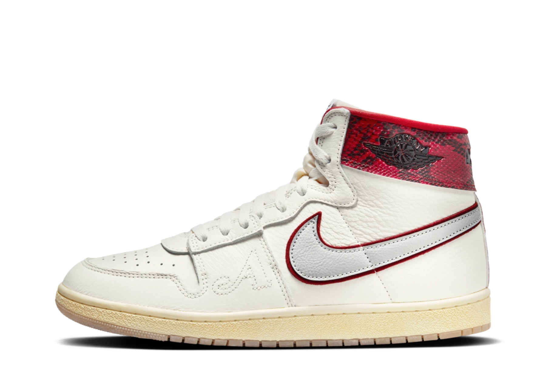 Air Jordan x Awake NY Air Ship PE SP 'University Red' (2024)  SAIL/BLACK-UNIVERSITY RED-METALLIC PLATINUM-MUSLIN sneaker – authenticated on KLEKT