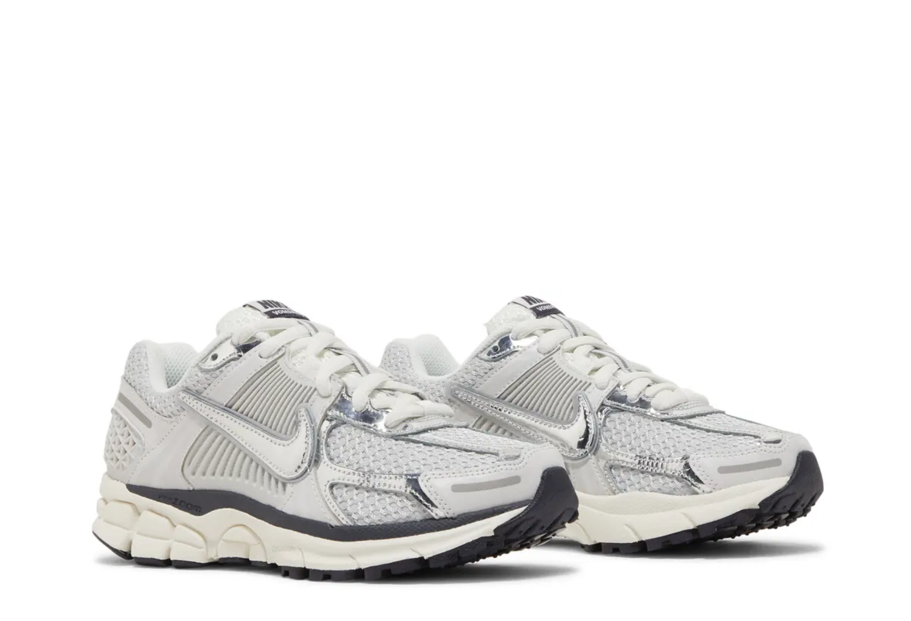 Nike Zoom Vomero 5 WMNS Photon Dust Chrome (2023) Photon Dust/Chrome sneaker – authenticated on KLEKT