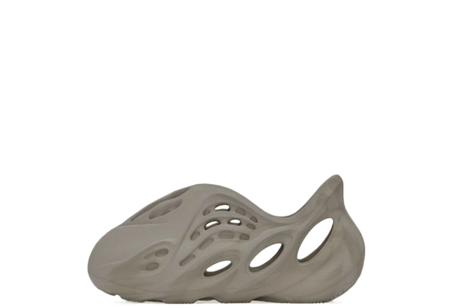 Yeezy Foam RNNR 'Stone Sage' (Infants) (2022) stone sage sneaker – authenticated on KLEKT