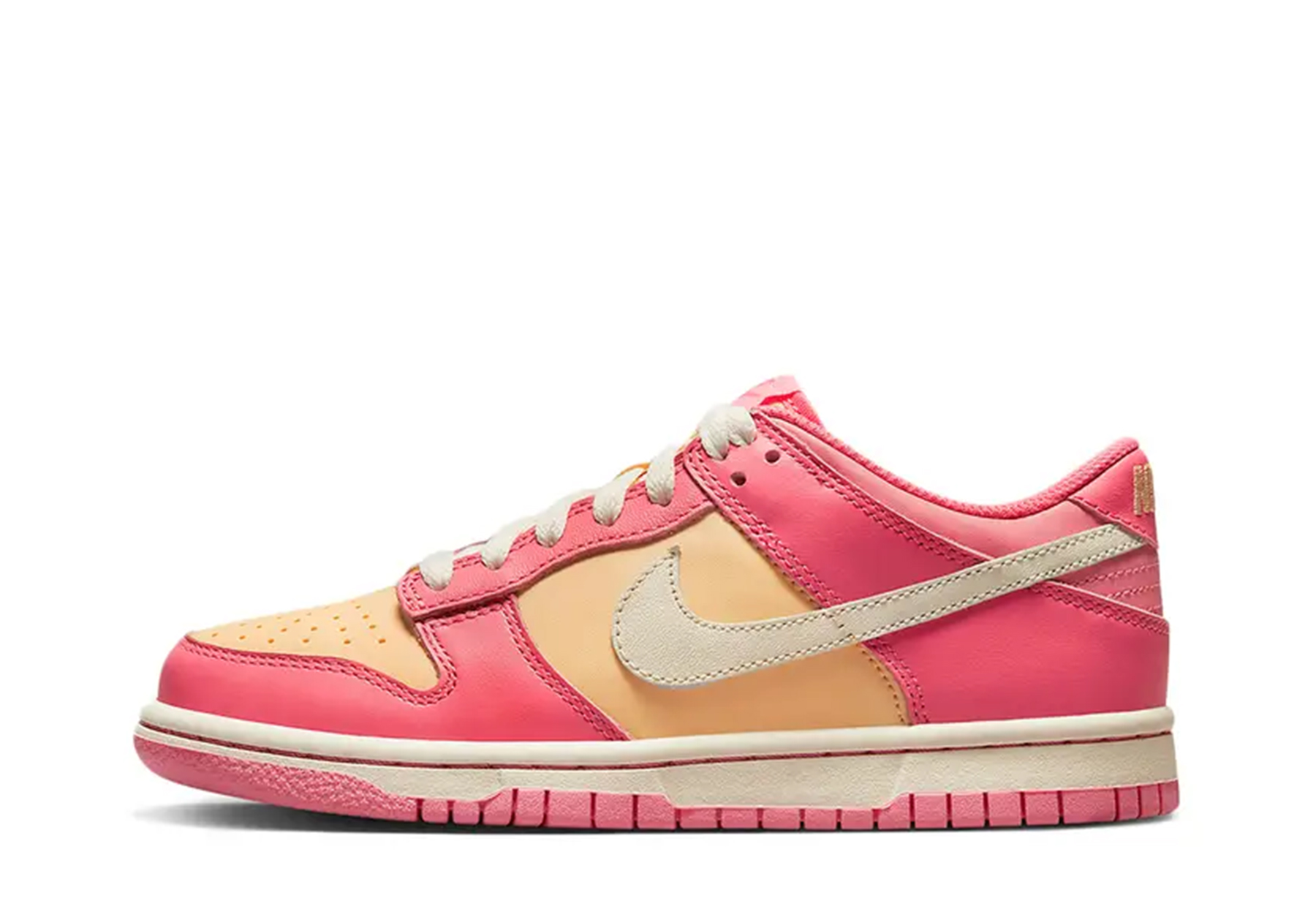 Nike Dunk Low Strawberry GS Peach Cream (2023) STRAWBERRY/PEACH sneaker – authenticated on KLEKT
