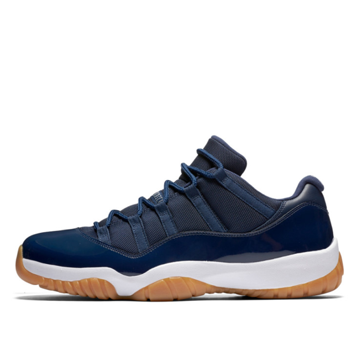 Air Jordan 11 Retro Low Midnight Navy (2016) sneaker – authenticated on KLEKT