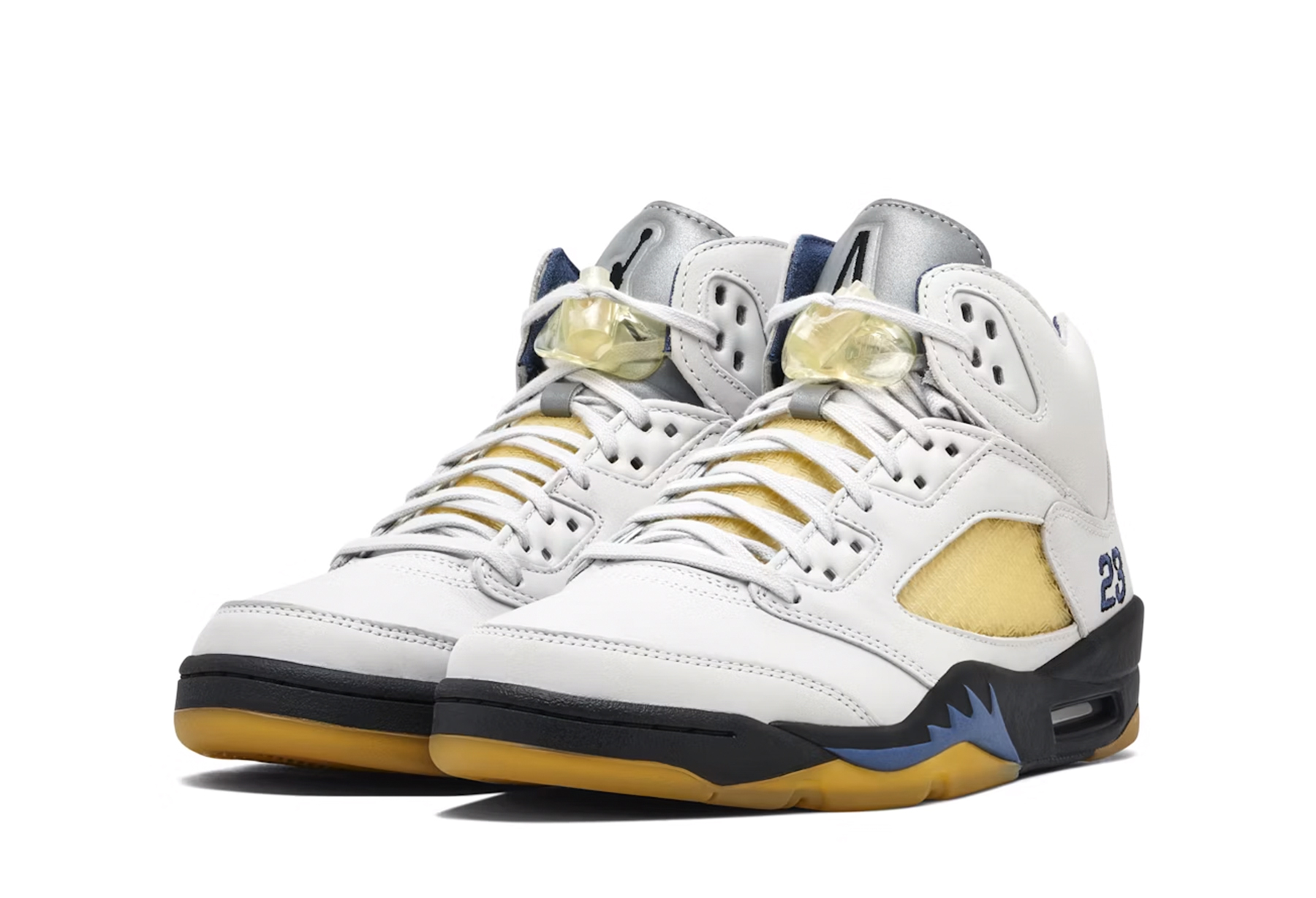 Air Jordan x A Ma Maniére 5 Retro WMNS 'Dawn' (2023) PHOTON DUST/BLACK/DIFFUSED BLUE/PALE IVORY sneaker – authenticated on KLEKT