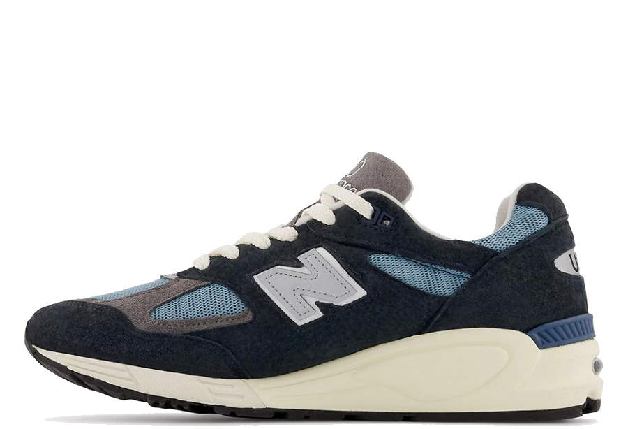 New Balance 990v2 Made In USA Navy (2022) Navy/Castlerock sneaker – authenticated on KLEKT
