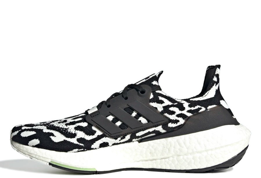 Adidas Ultra Boost 22 Zebra (2022) black/white sneaker – authenticated on KLEKT
