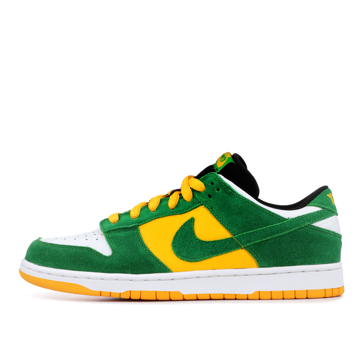 Nike SB Dunk Low 'Bucks' (2004) sneaker – authenticated on KLEKT