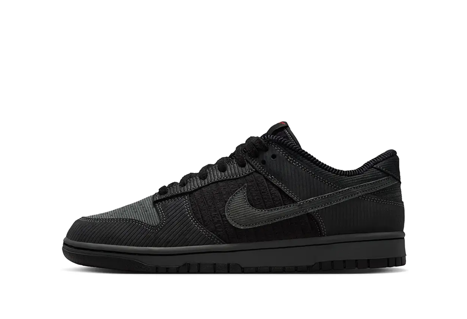 Nike Dunk Low 'Triple Black Corduroy' (2025) BLACK sneaker – authenticated on KLEKT