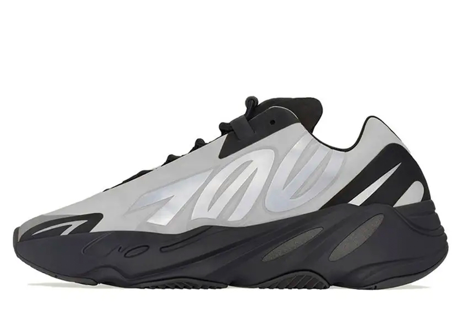 Yeezy Boost 700 MNVN 'Metallic' METALLIC/METALLIC/METALLIC sneaker – authenticated on KLEKT