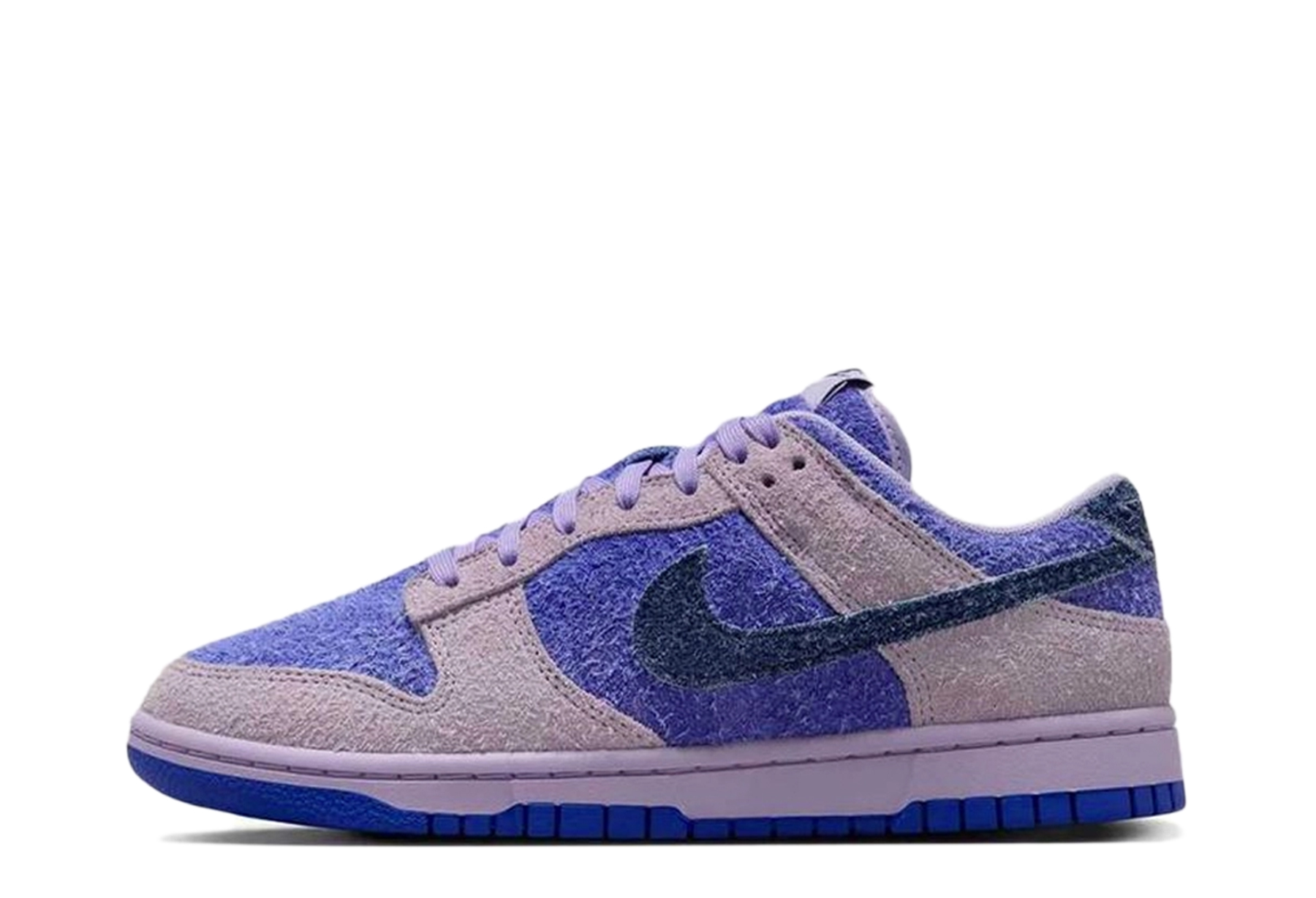 Nike Dunk Low WMNS 'Hydrangeas' (2024) 	Hydrangeas/Deep Royal Blue sneaker – authenticated on KLEKT